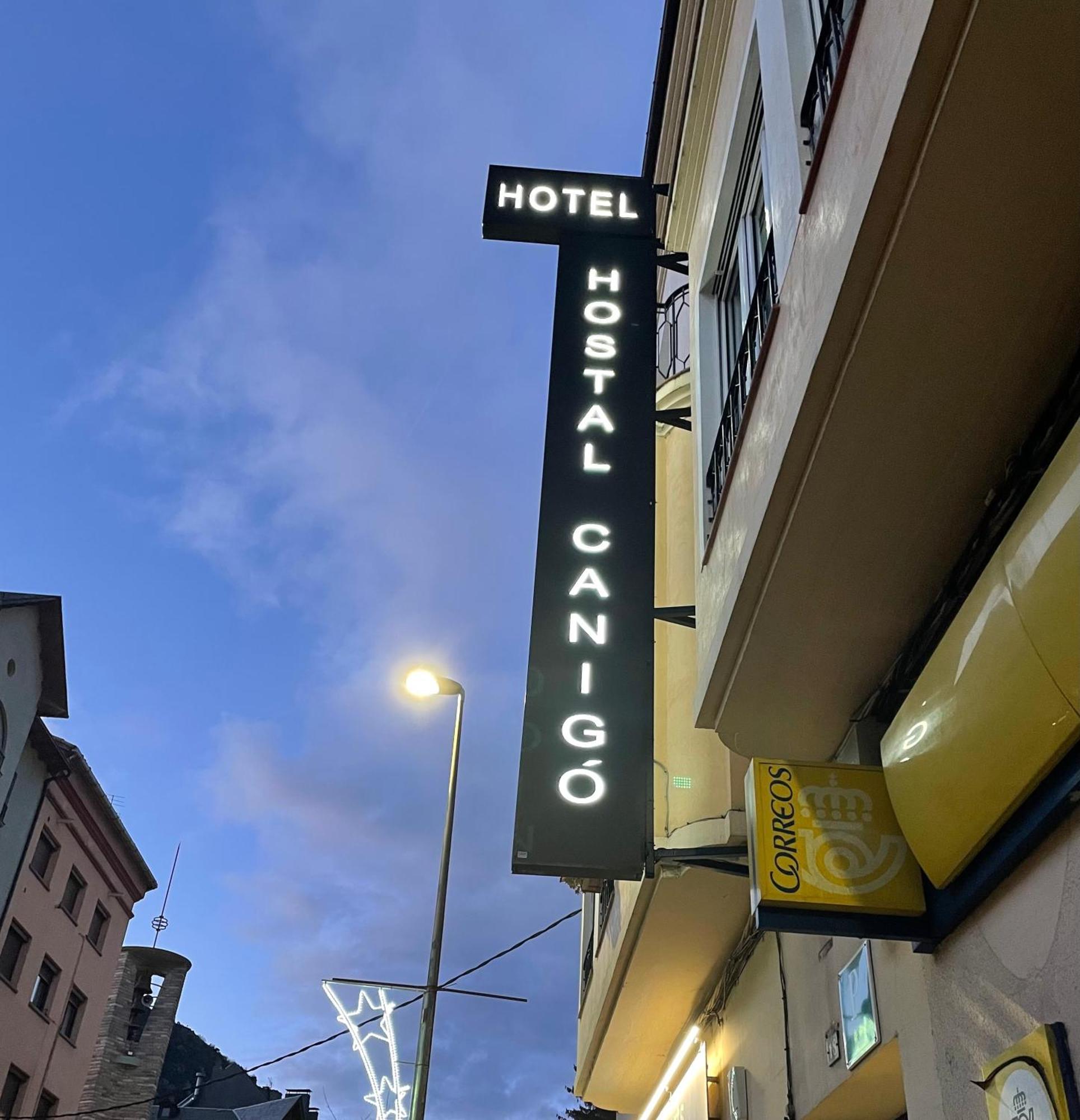 Hostal Canigó El Pont de Suert Exterior foto
